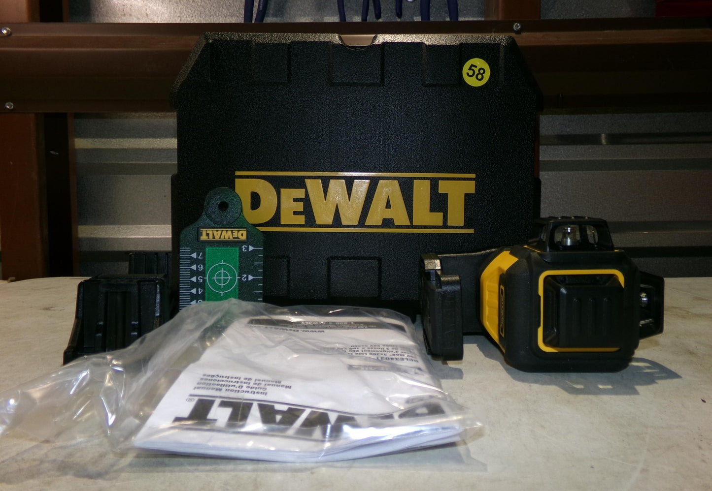 DEWALT DCLE34031 20V 3x360 Line Laser ( Tool Only )7