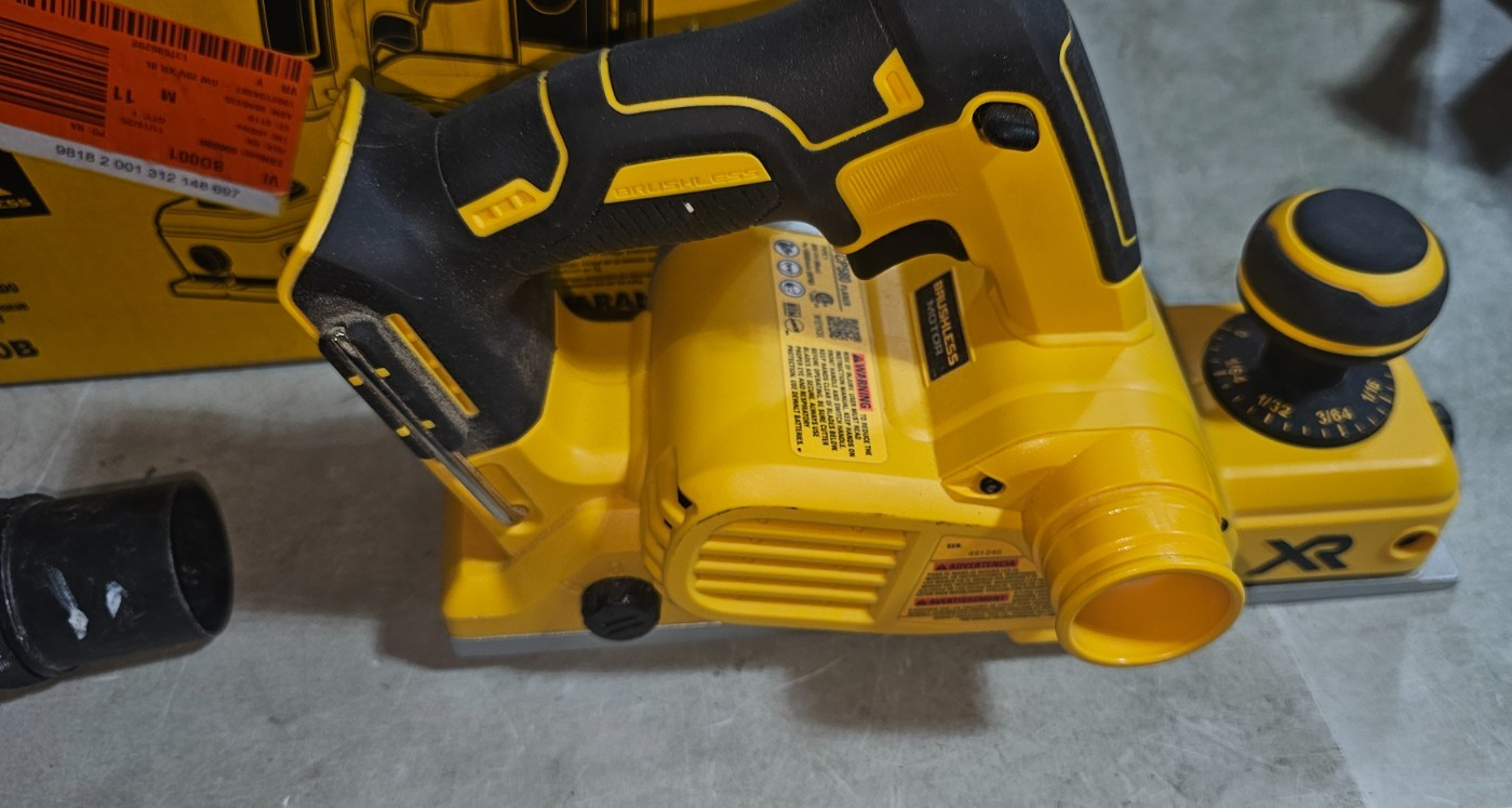 DEWALT 20v Max Wireless Handheld Planer (DCP580)6