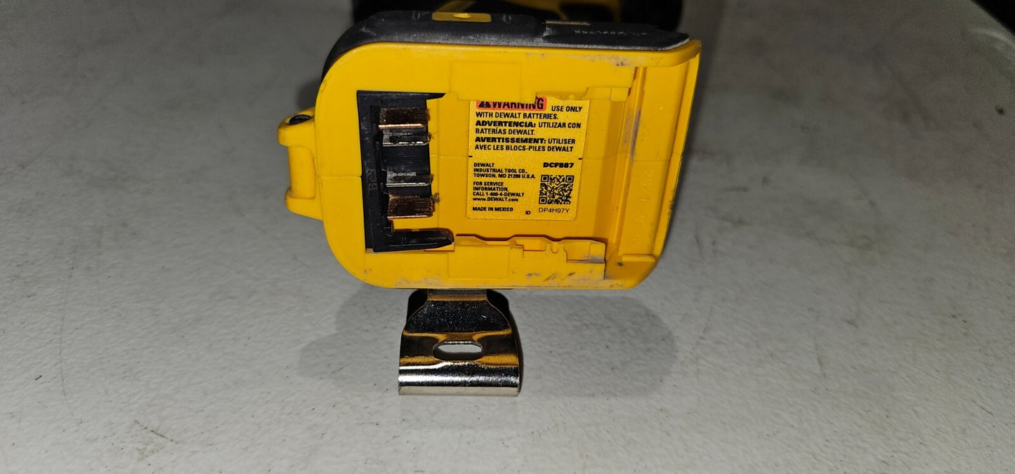 7576441