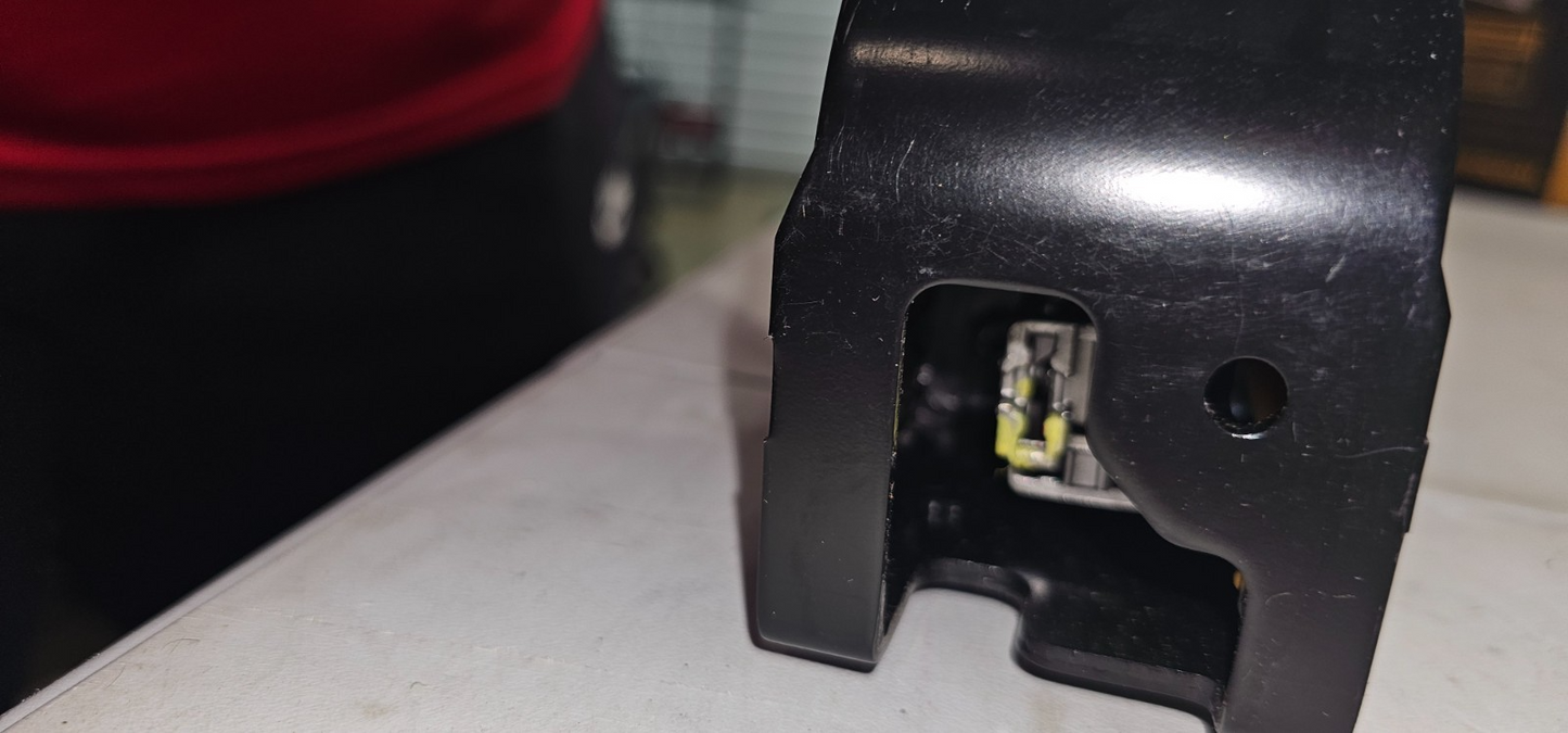 Dewalt DWE305 12 Amp Reciprocating Saw Tool Only7