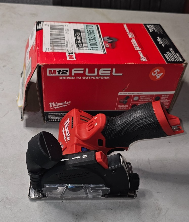 Milwaukee 252220 M12 FUEL 3" Compact Cut Off Tool1