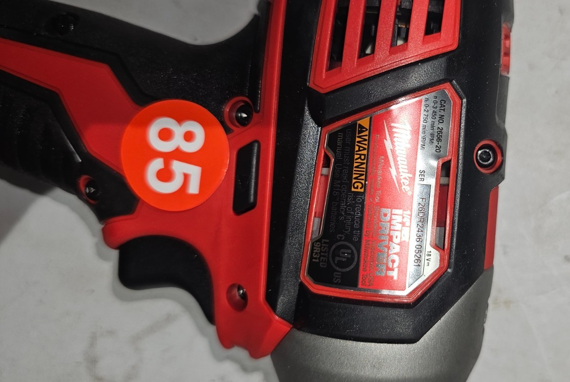 Milwaukee 265620 M18 1/4" Hex Impact Driver  Tool Only5