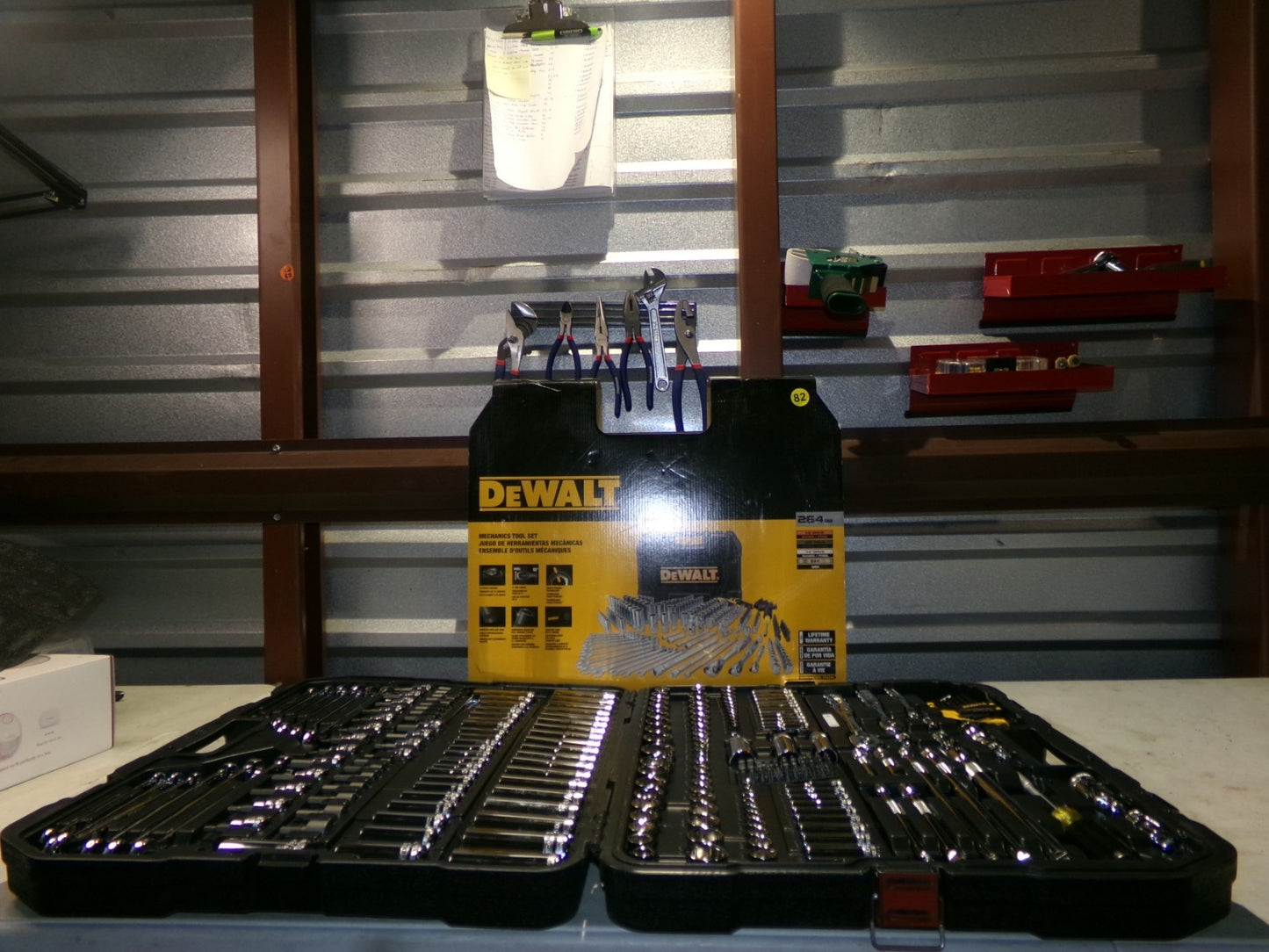 DEWALT Mechanics Tool Set (264Piece) DWMT828351