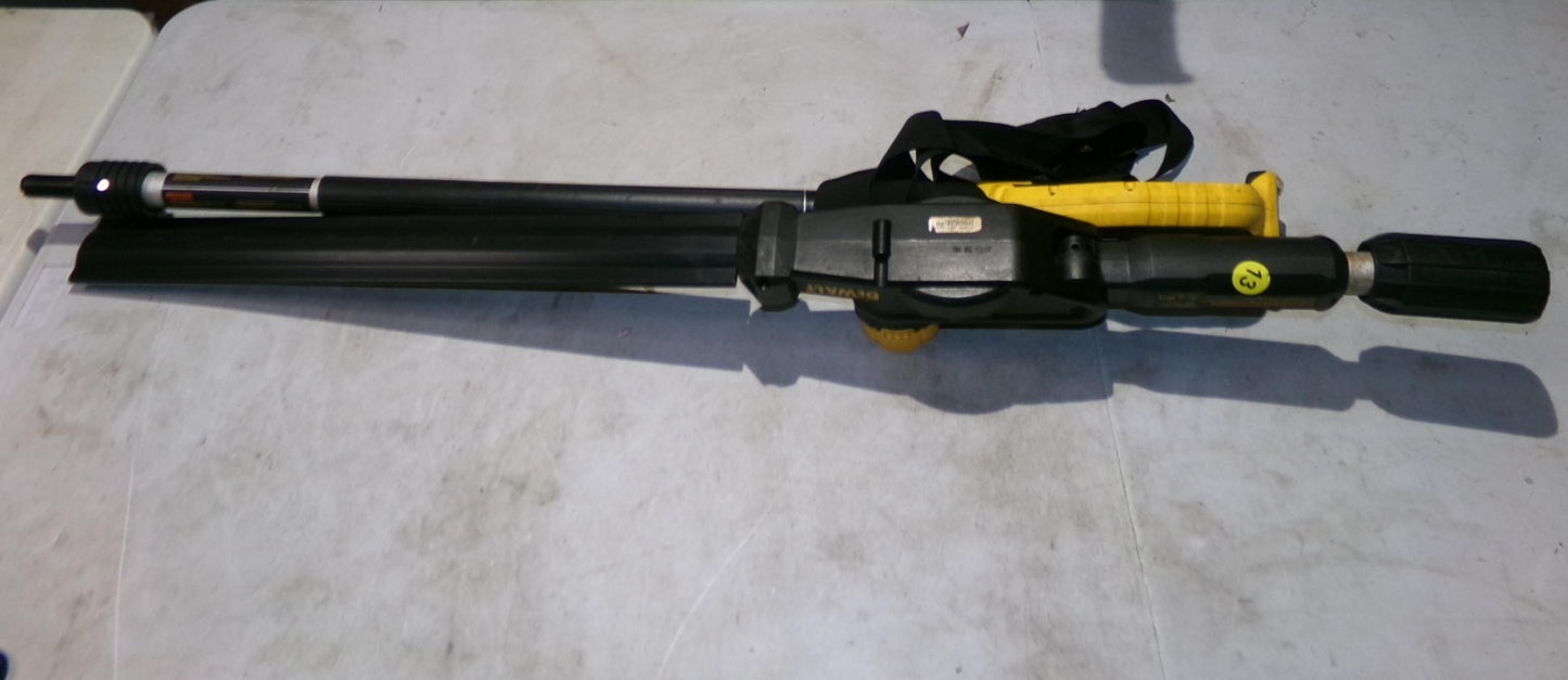 DEWALT DCPH820 20V MAX* 22 in. Cordless Pole Hedge Trimmer7