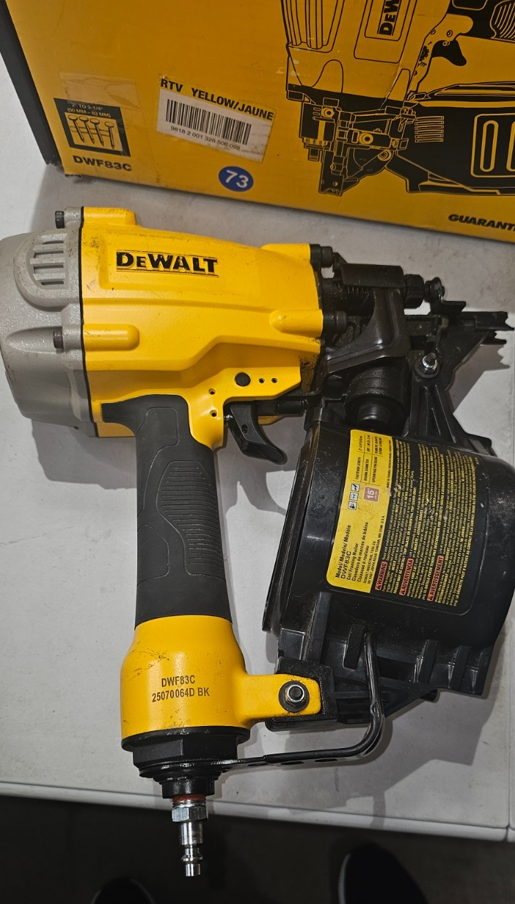DEWALT DWF83C 15 Degree Coil Framing Nailer4