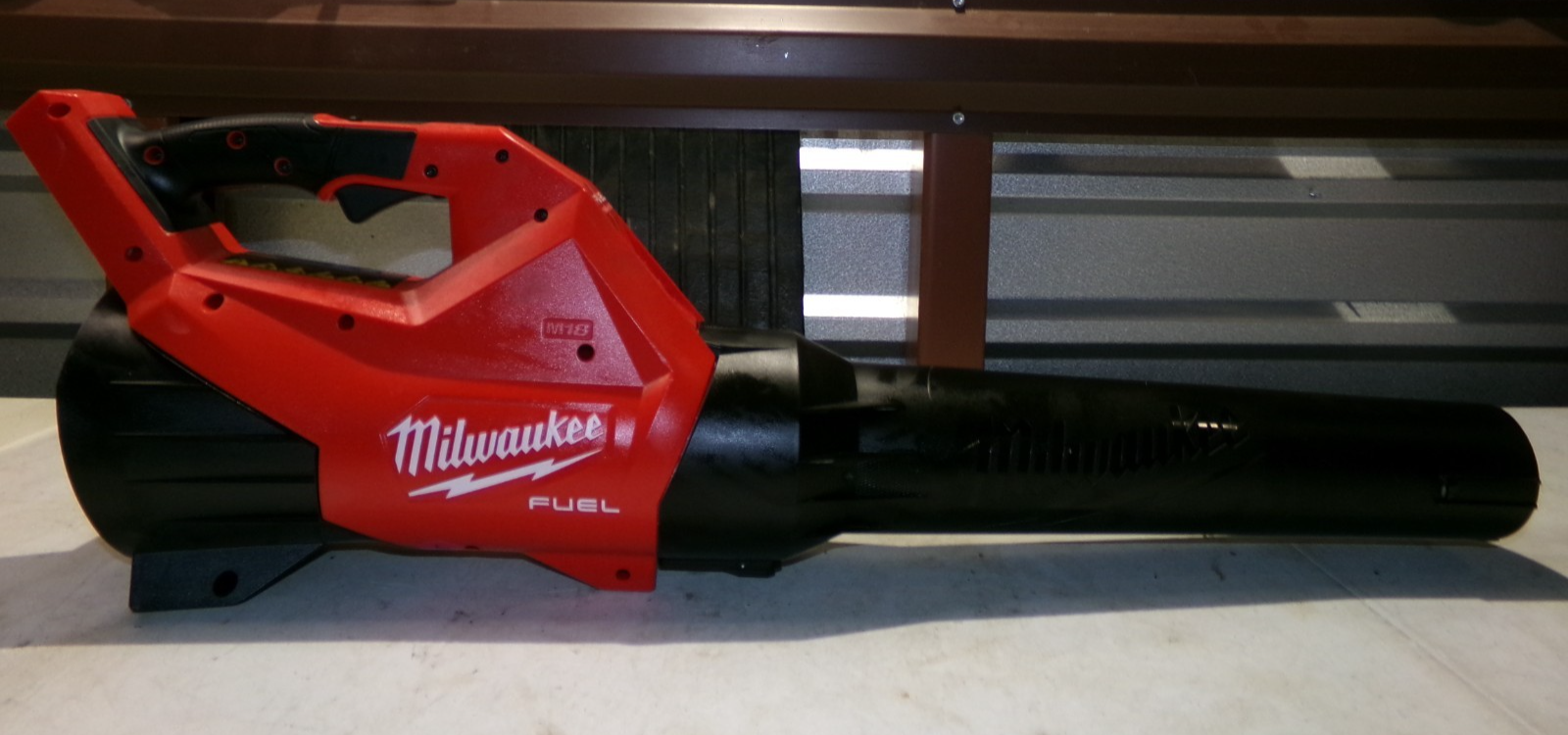 Milwaukee 301720 M18 FUEL Blower Tool Only 41