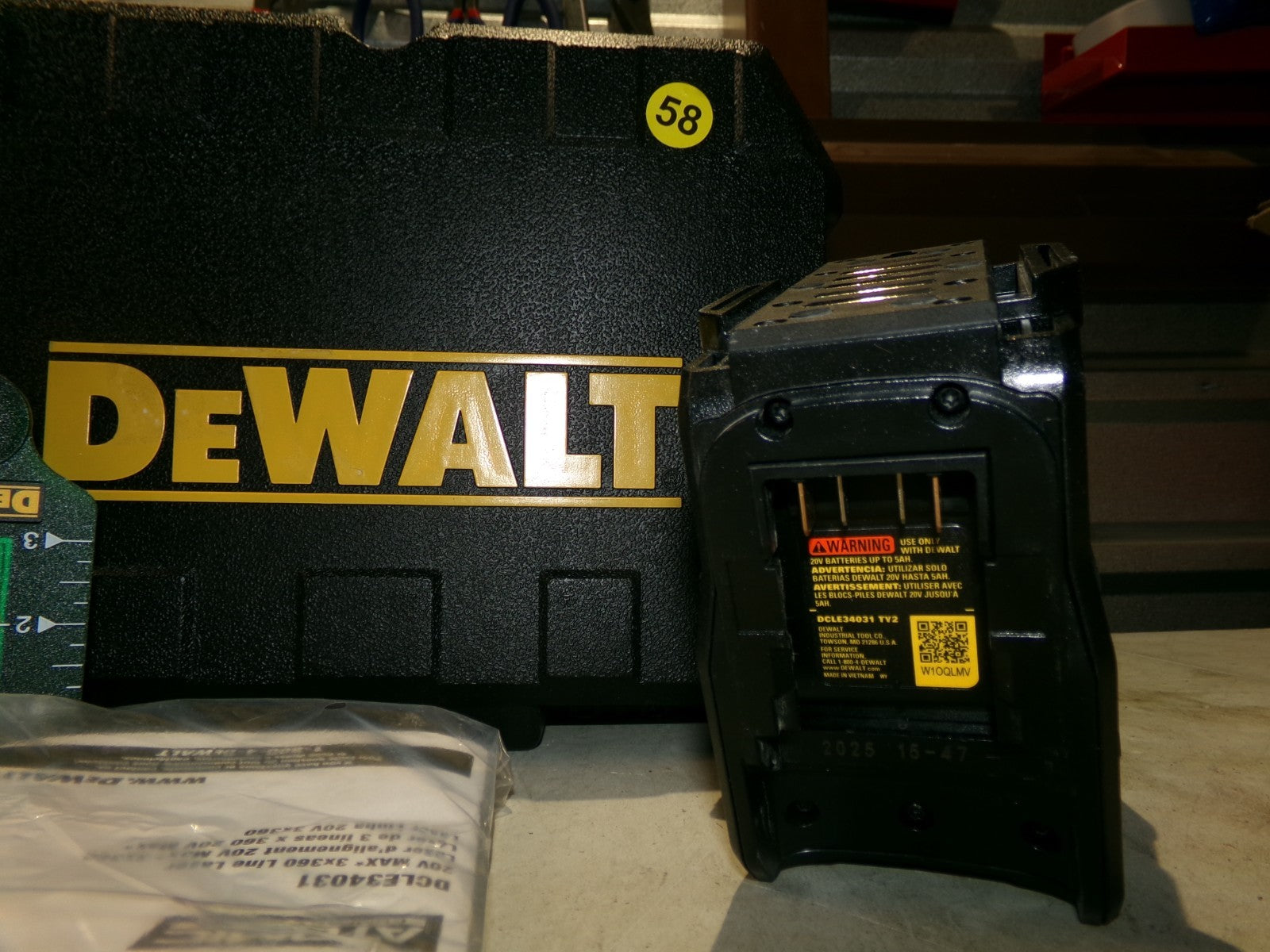 DEWALT DCLE34031 20V 3x360 Line Laser  ( Tool Only )1