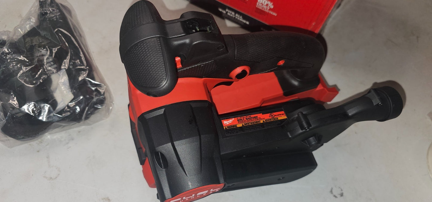 Milwaukee 283220 405W M18 FUEL 3"x18" Belt Sander3