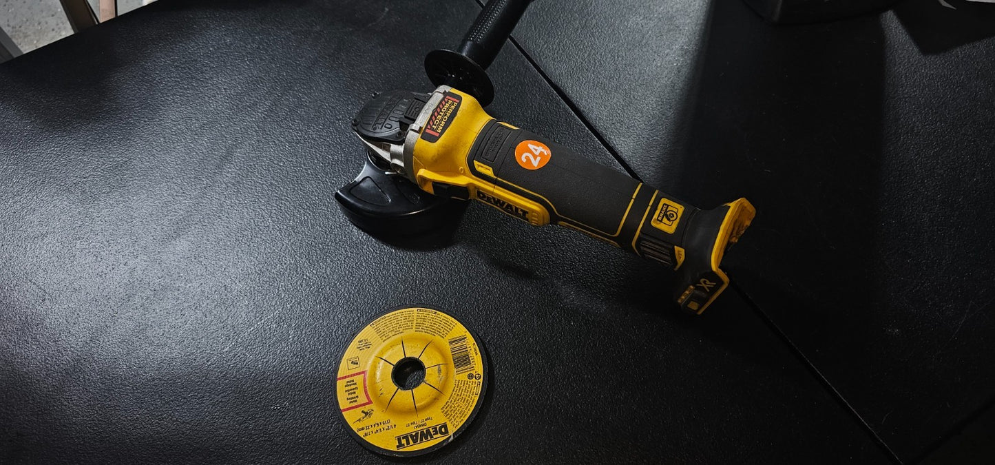 DEWALT DCG402B 20V MAX* 41/2 in. Angle Grinder (Tool Only)6