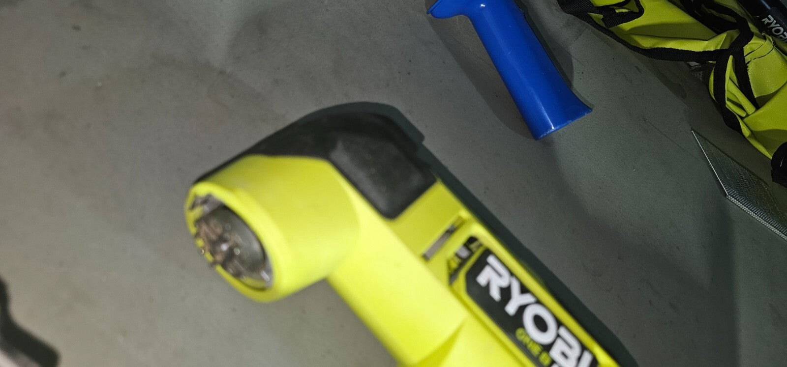 7571647