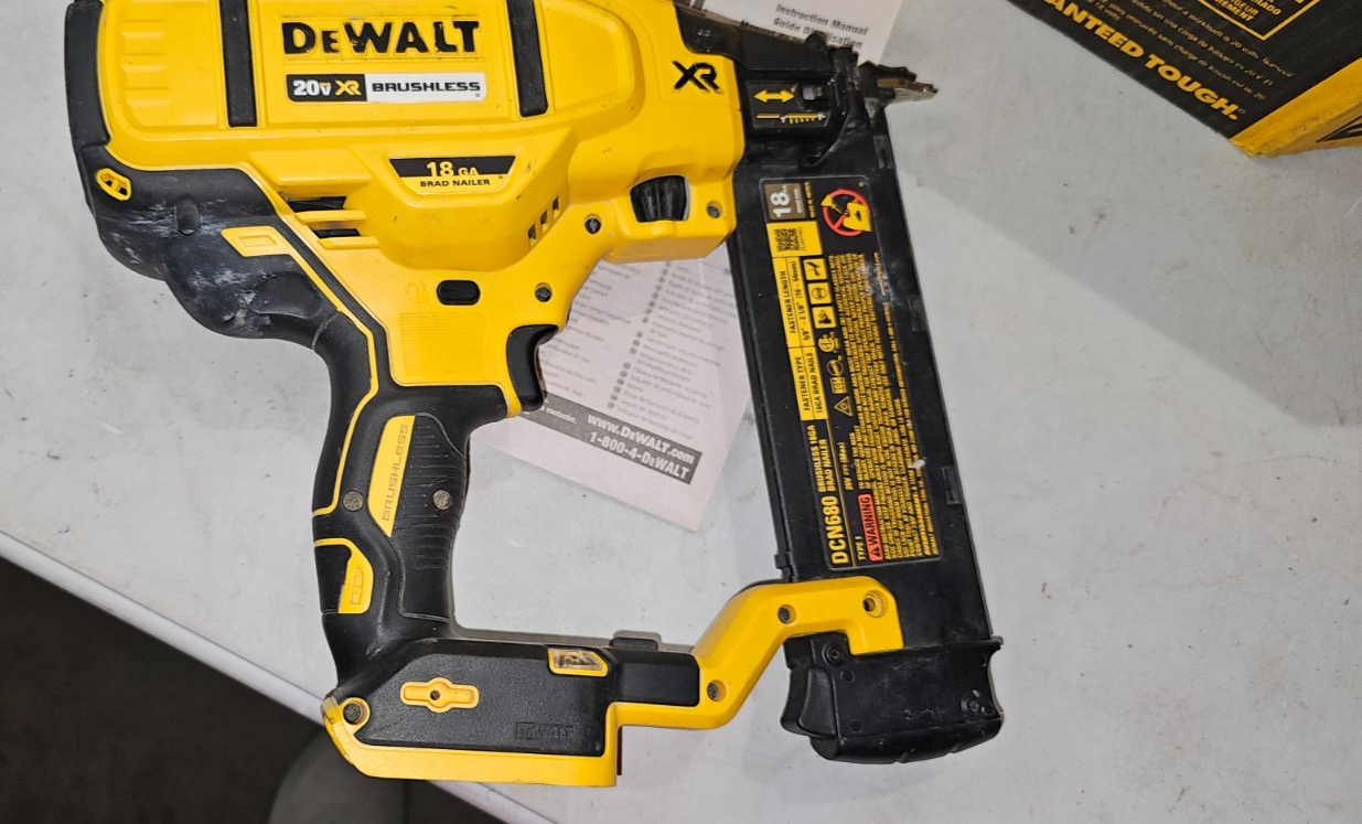 DEWALT 20V MAX* Cordless Brad Nailer, 18GA, Tool Only (DCN680) 625