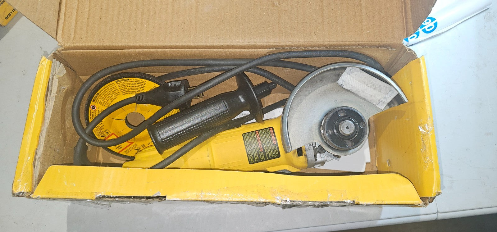 DEWALT DWE4011 41/2 in. Small Angle Grinder0