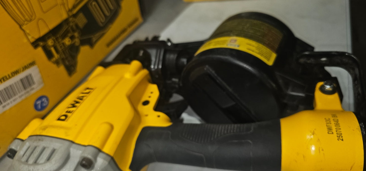 DEWALT DWF83C 15 Degree Coil Framing Nailer6