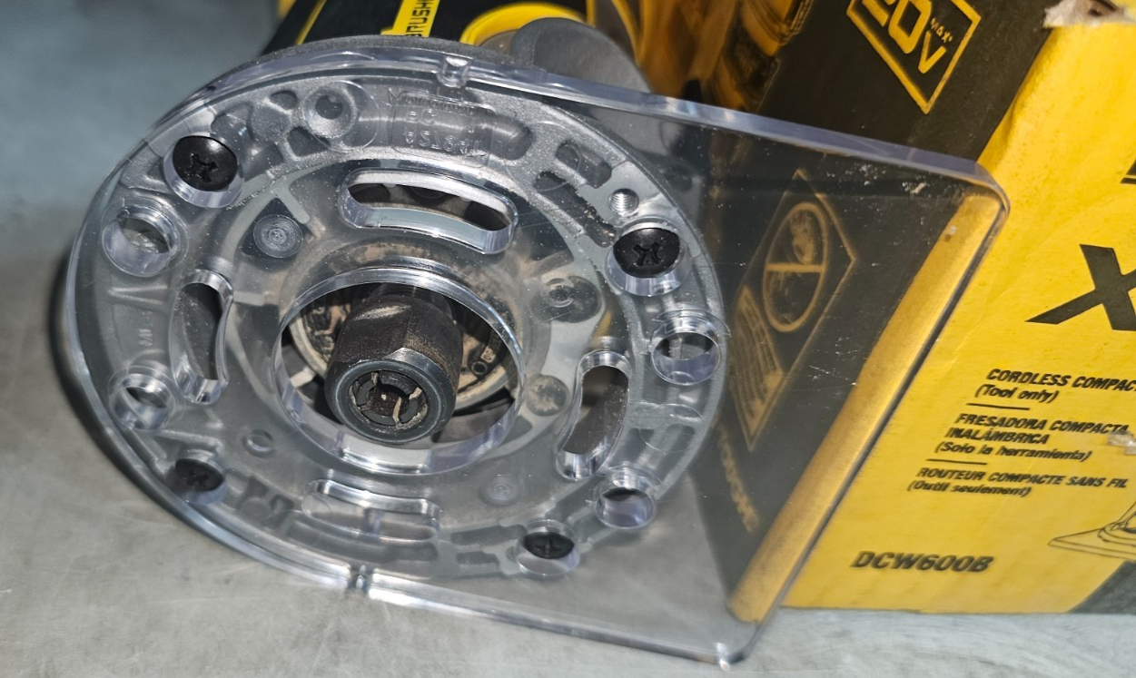 DEWALT  DCW600B 20V MAX XR Cordless Compact Router  Tool Only3