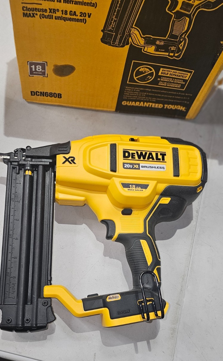 DEWALT 20V MAX* Cordless Brad Nailer, 18GA, Tool Only (DCN680) 764