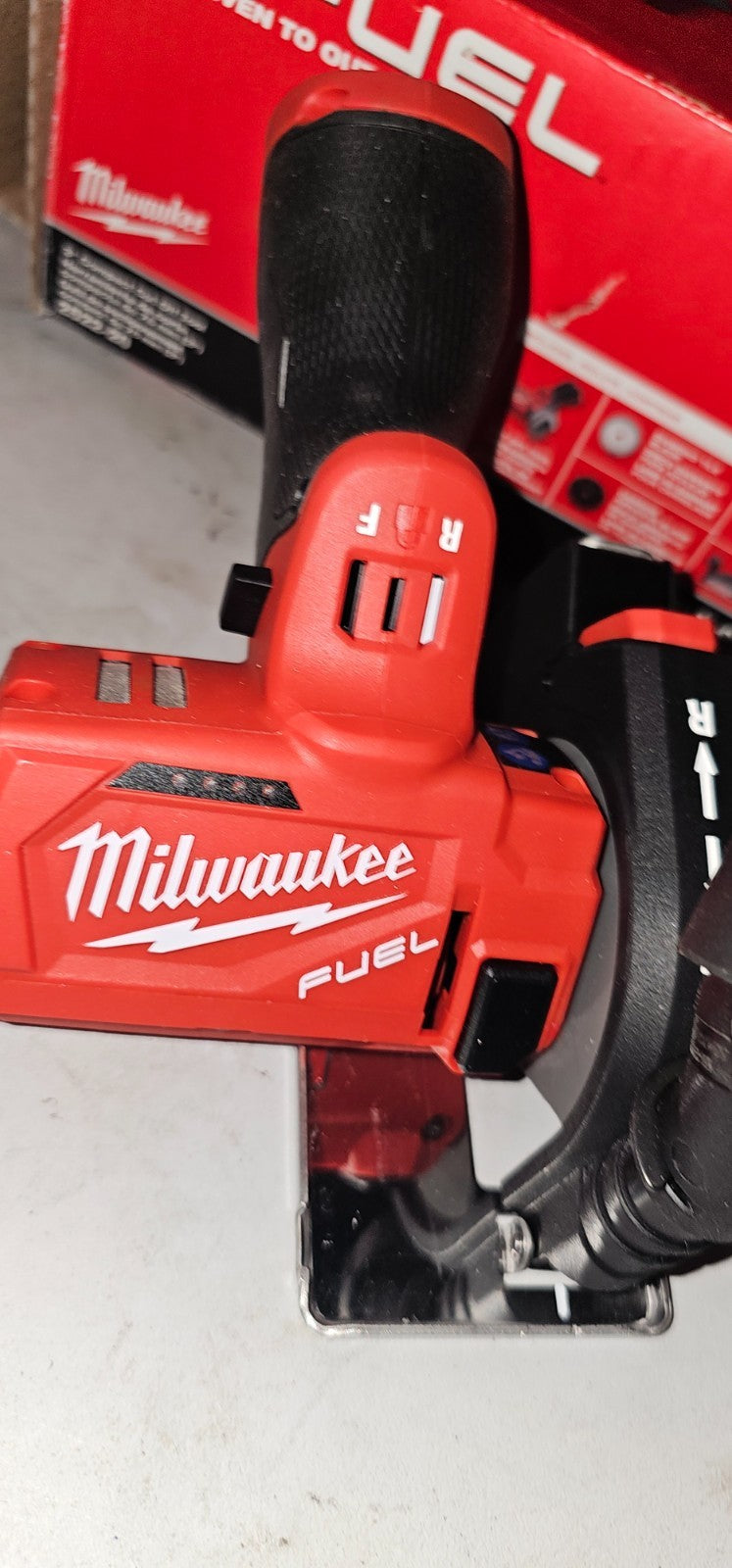 Milwaukee 252220 M12 FUEL 3" Compact Cut Off Tool5
