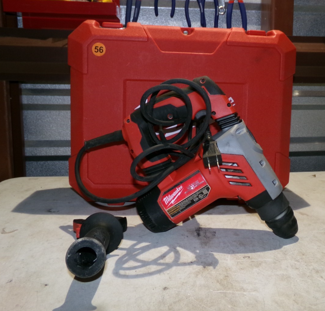 Milwaukee 526821 11/8"  Corded Rotary Hammer Drill  Tool Only1