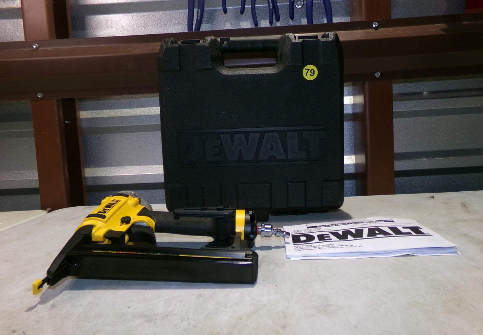 DEWALT DWFP1838 Pneumatic 18Gauge 1/4 in. Crown Corded Stapler4