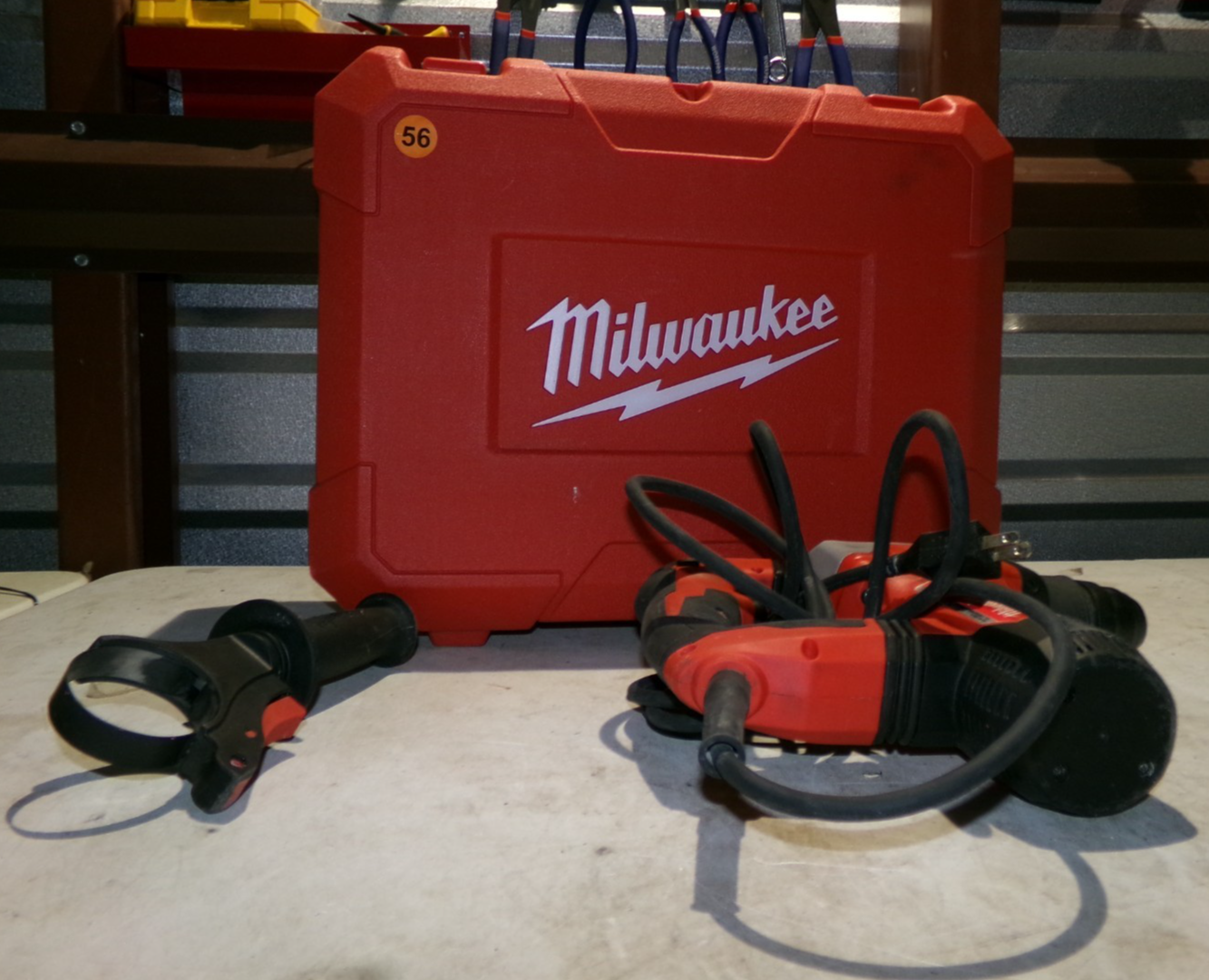 Milwaukee 526821 11/8"  Corded Rotary Hammer Drill  Tool Only5