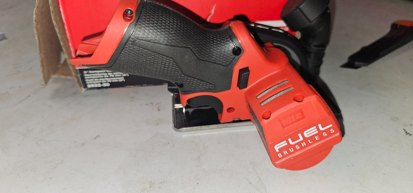 Milwaukee 252220 M12 FUEL 3" Compact Cut Off Tool6