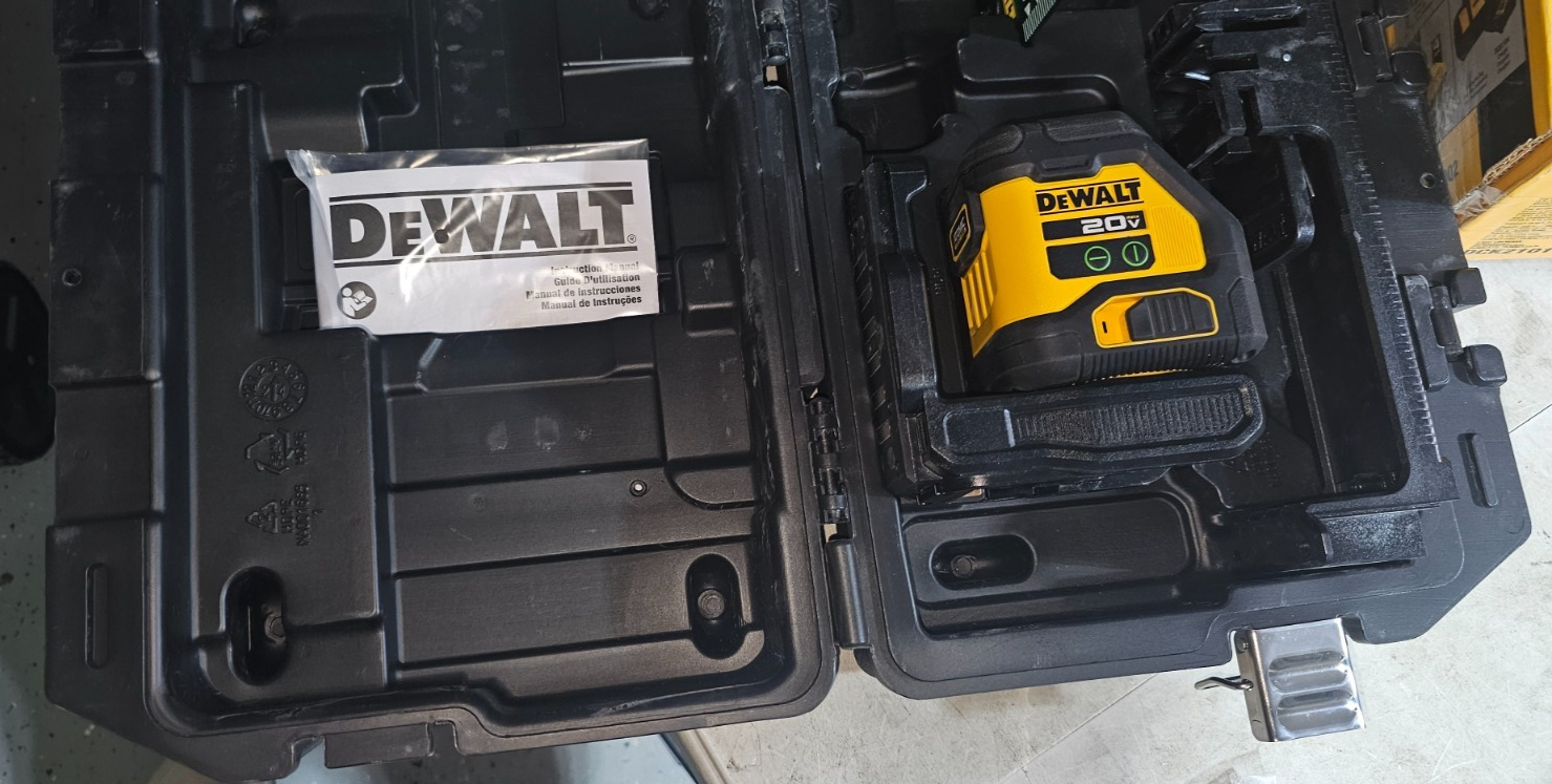 DEWALT DCLE34031 20V 3x360 Line Laser  Tool Only1