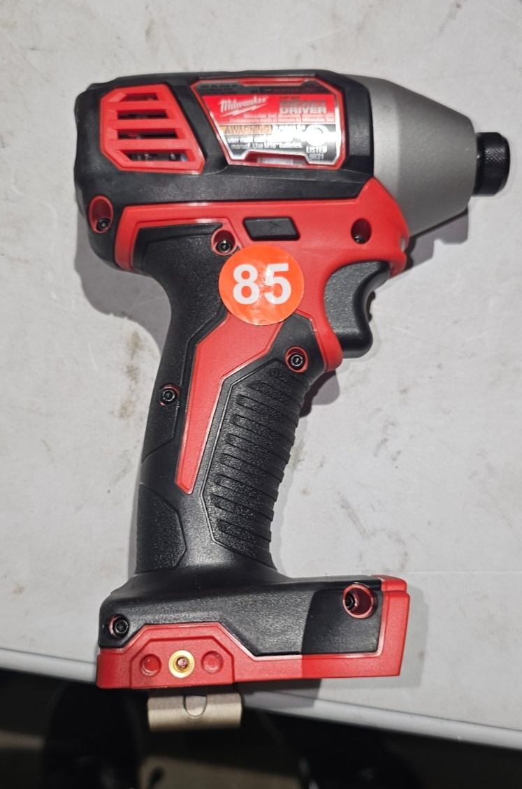 Milwaukee 265620 M18 1/4" Hex Impact Driver  Tool Only2