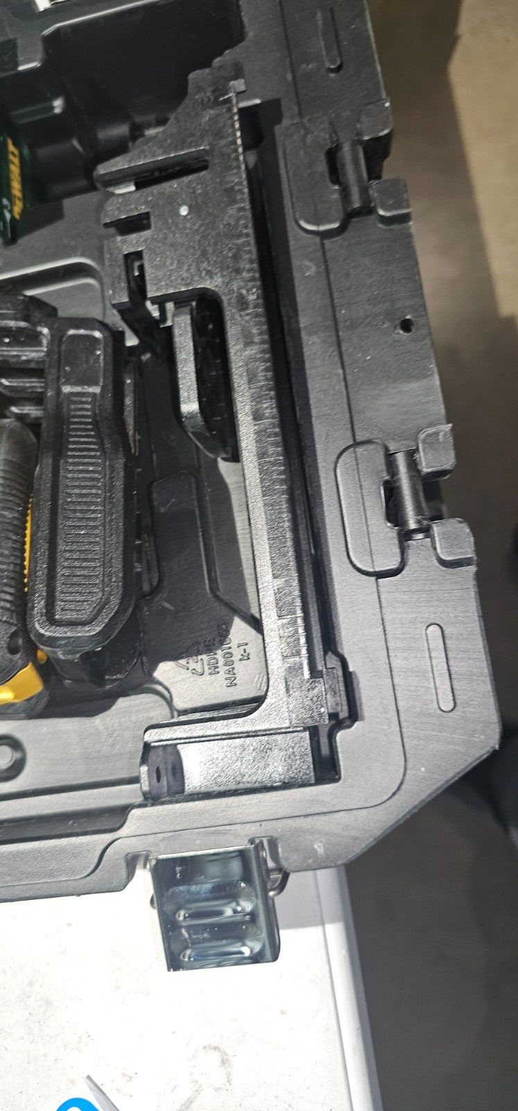 DEWALT DCLE34031 20V 3x360 Line Laser  Tool Only 522