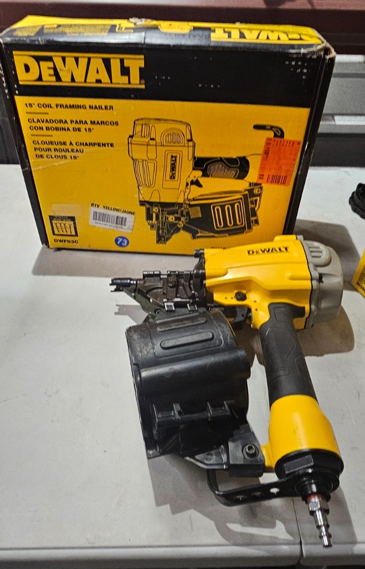 DEWALT DWF83C 15 Degree Coil Framing Nailer1