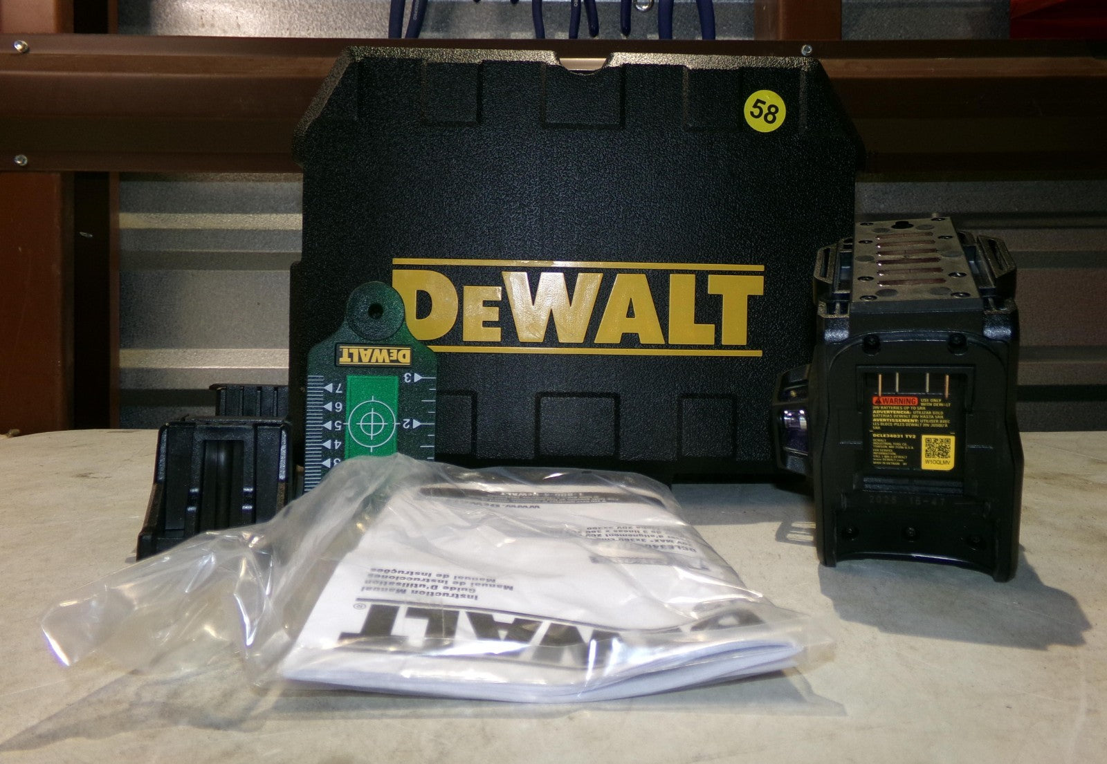 DEWALT DCLE34031 20V 3x360 Line Laser  ( Tool Only )2