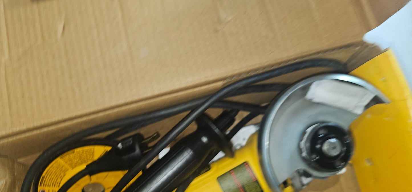 DEWALT DWE4011 41/2 in. Small Angle Grinder2