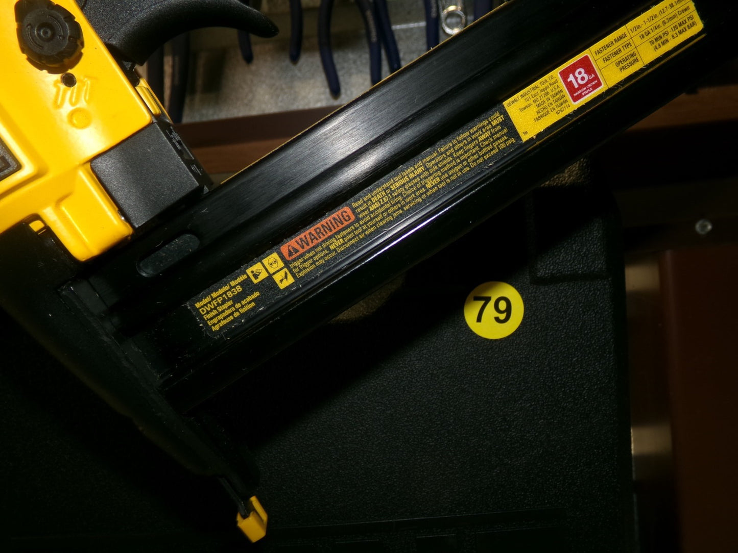 DEWALT DWFP1838 Pneumatic 18Gauge 1/4 in. Crown Corded Stapler1