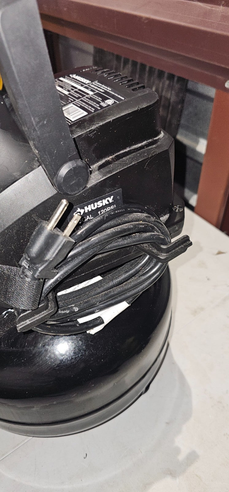 Husky 3 Gal. 120 PSI Portable Electric OilFree Light Duty Air Compressor2