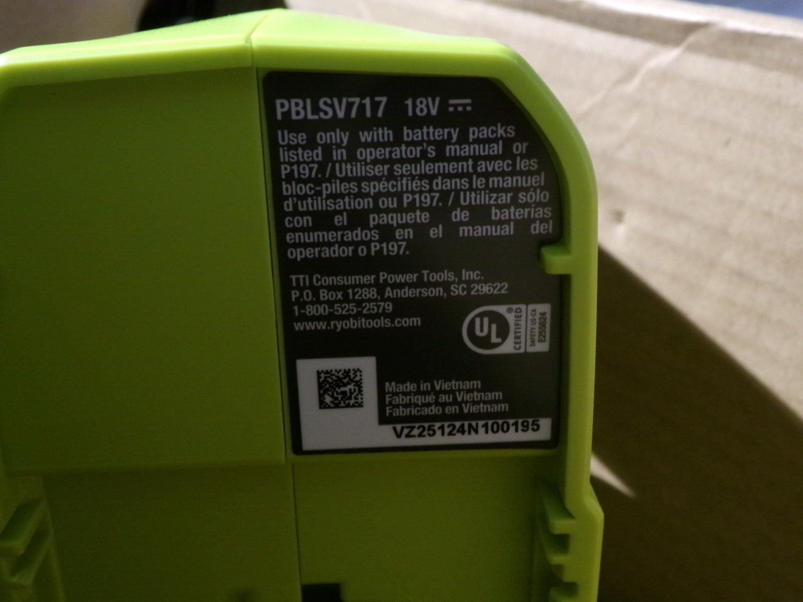 Ryobi ONE+ Yellow Stick Vacuum Cleaner (PBLSV717) with Battery and Charger5