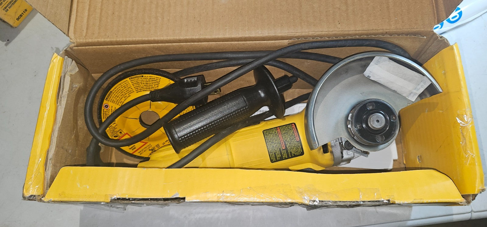 DEWALT DWE4011 41/2 in. Small Angle Grinder1