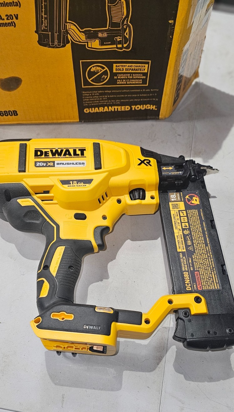 DEWALT 20V MAX* Cordless Brad Nailer, 18GA, Tool Only (DCN680) 762