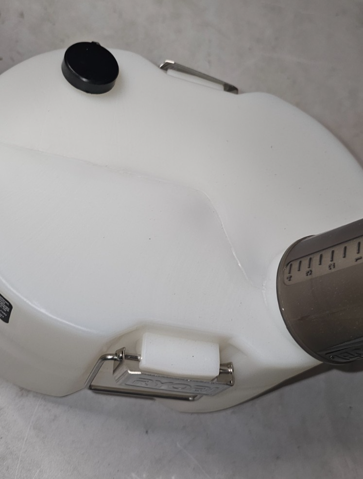 RYOBI ONE+ 18V Chemical Sprayer 1 Gal. Replacement Tank3