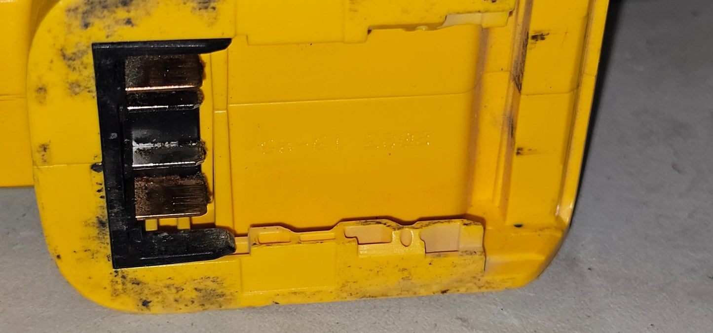 DEWALT 20V MAX* Cordless Brad Nailer, 18GA, Tool Only (DCN680) 623